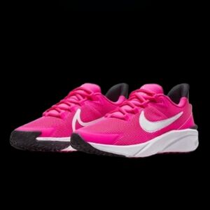 Nike Star Runner Kids Size 2Y Playful Pink White Black